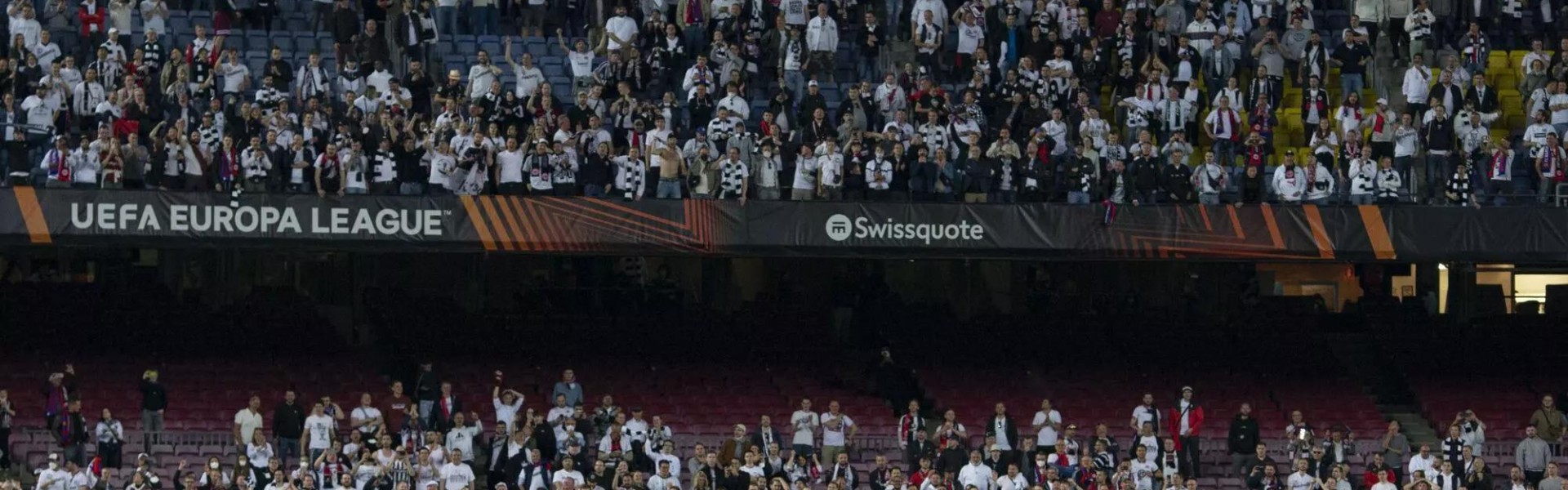 西媒：担心法兰克福球迷冲场骚乱再现，巴萨将加强管理措施